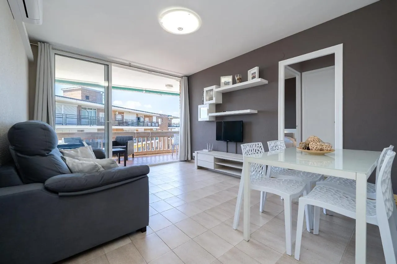 Hauzify I Apartament Punta Del Cavall 살루 0*,