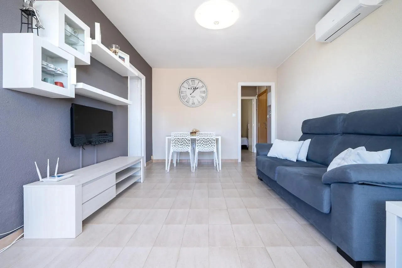 Hauzify I Apartament Punta Del Cavall 살루 아파트